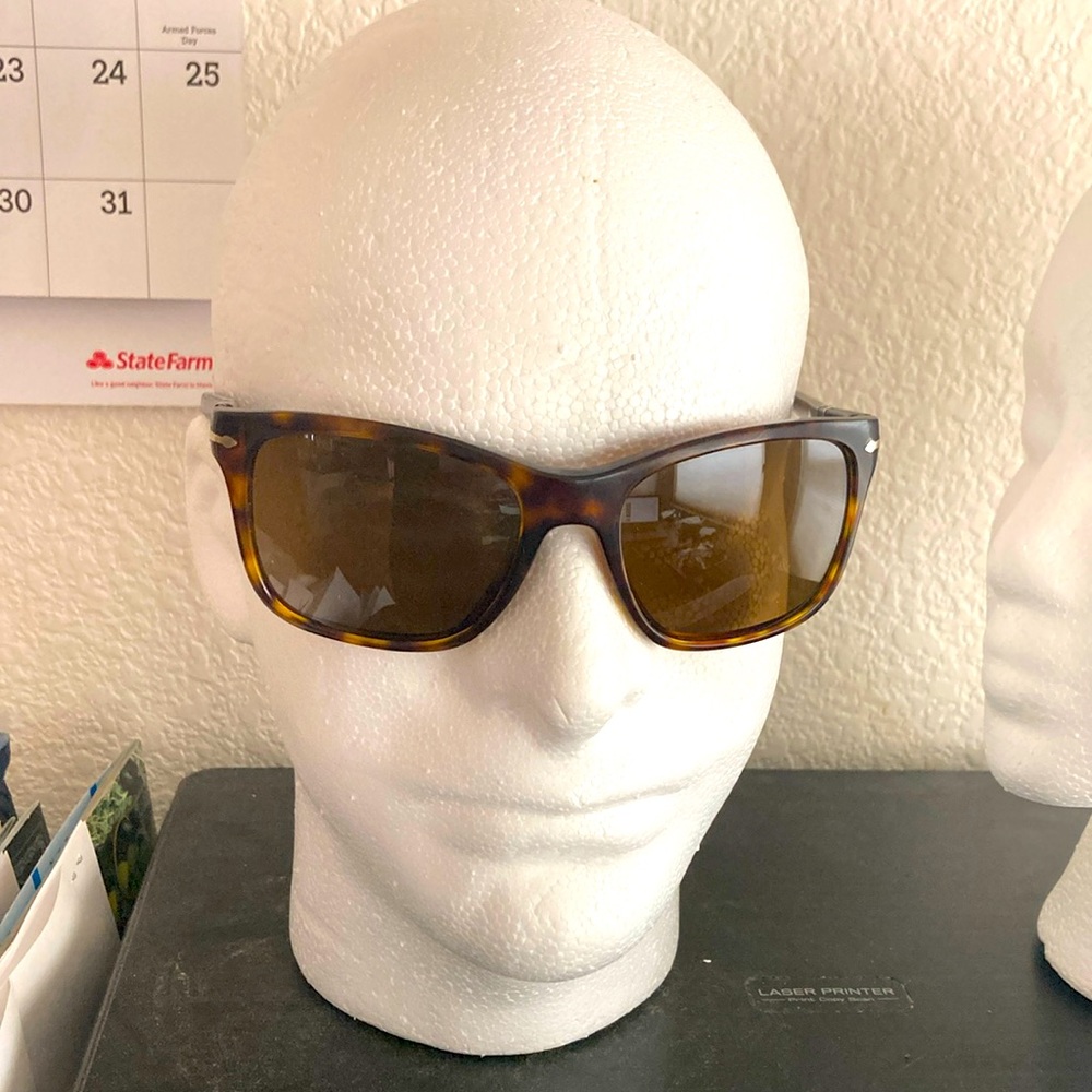 Persol 55mm unisex polarized sunglasses no case